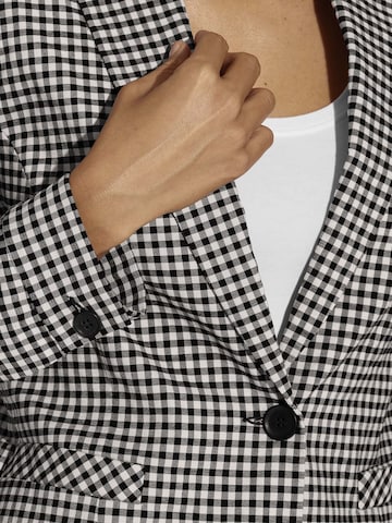 MADELEINE Blazer in Schwarz