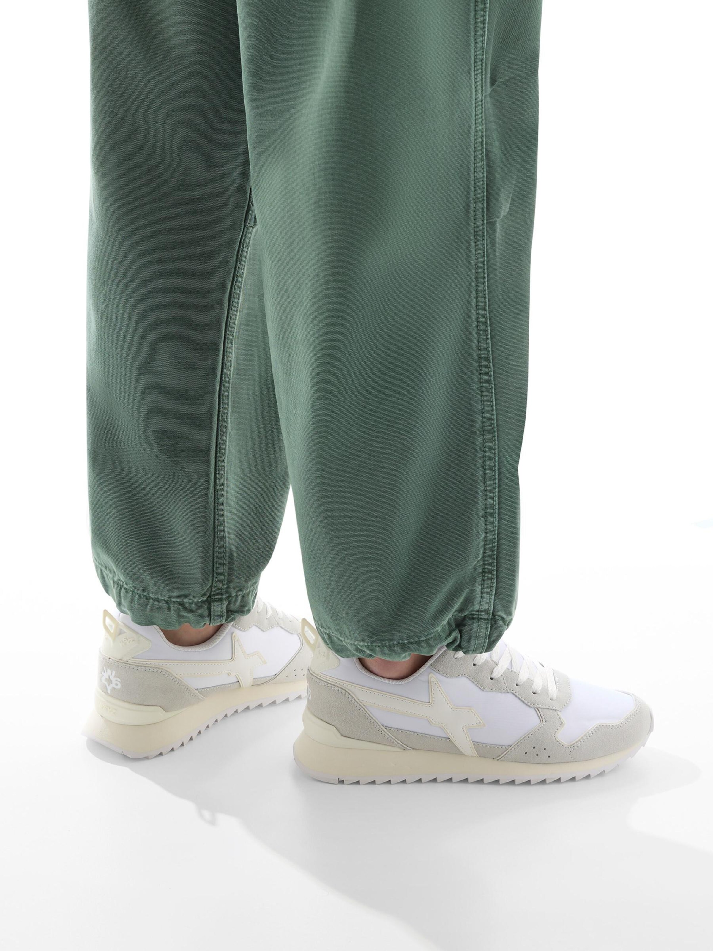W6YZ Platform trainers 'JET-M.' in White: front