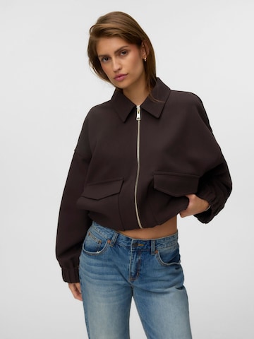 VERO MODA - Chaqueta de entretiempo 'VMOlivia' en marrón: frente