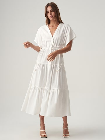 The Fated Dress 'RANDALL' in White: front