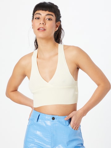 Trendyol Top in White: front