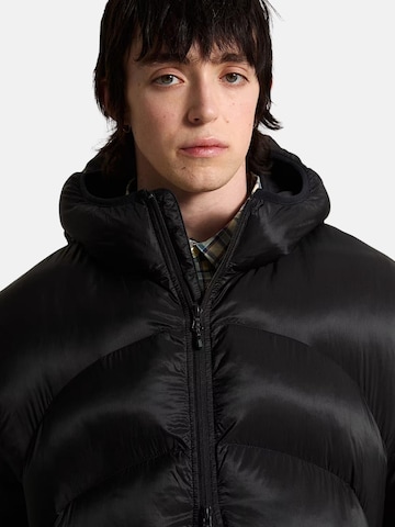 Veste d’hiver 'VANS HAWKINGS PUFFER GIUBBINO' VANS en noir