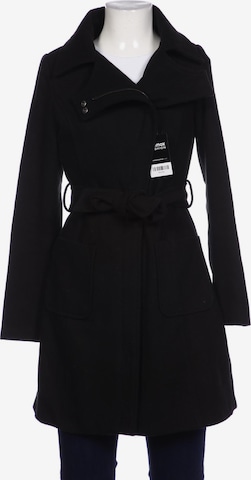 NÜMPH Jacket & Coat in XS in Black: front