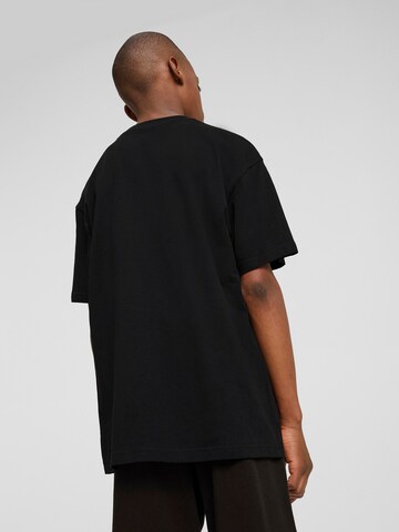 PUMA - Camiseta 'ESS No. 1' en negro