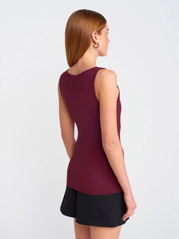 Dilvin Top in Red