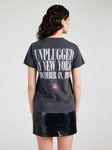 TOPSHOP - Camisa 'Nirvana' em cinzento: frente