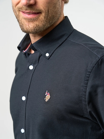 U.S. POLO ASSN. Regular Fit Skjorte 'Calvert' i blå