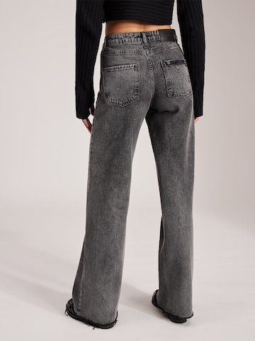 RÆRE by Lorena Rae Wide Leg Jeans 'Mara' i grå