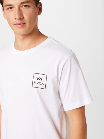 RVCA - Camiseta 'All the Ways' en blanco