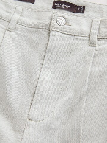 Loosefit Jean à pince 'N. Premium' Next en blanc
