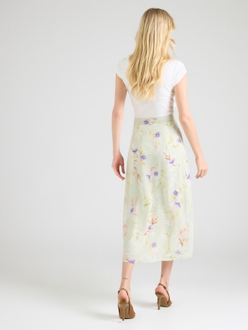 Fustă 'Leona' de la ABOUT YOU pe verde