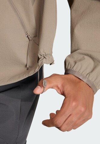 ADIDAS PERFORMANCE Sportjas 'Audi Revolut F1 Team' in Bruin