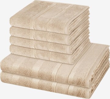 Cawö Towel 'Noblesse' in Brown: front