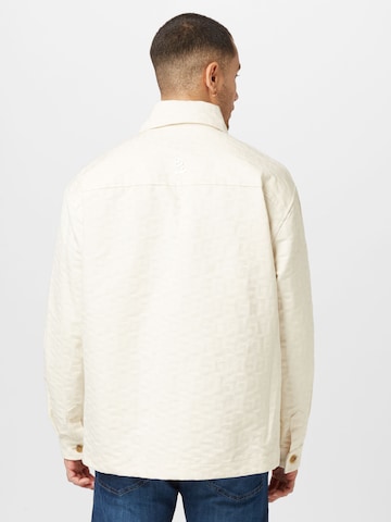 GCDS Between-Season Jacket in White