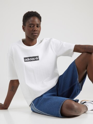 balta ADIDAS ORIGINALS Marškinėliai: priekis