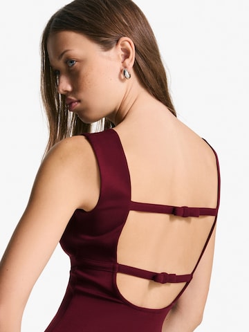 Bershka Mekko värissä punainen