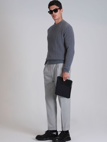 Lufian Pullover RIGHT in Grau