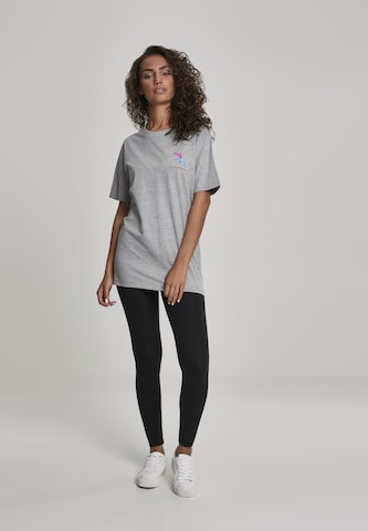 T-shirt Mister Tee en gris