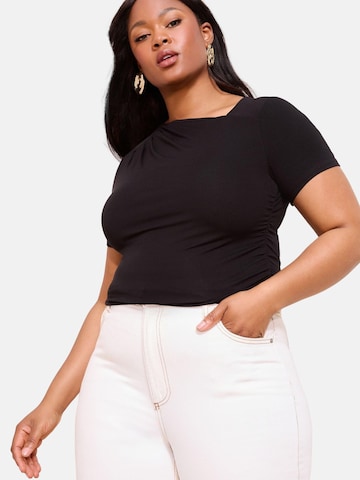 Friends Like These Shirt in Zwart: voorkant