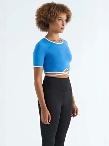 T-shirt fonctionnel Tommy Life en bleu