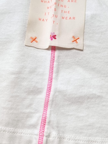 Maglietta 'Tshirt mit Print - PamelaC' di LIKS. Munich in bianco