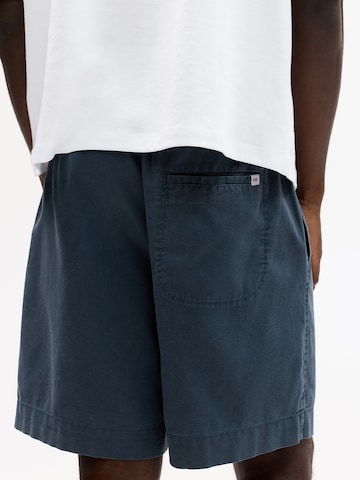 Pull&Bear Loose fit Trousers in Blue