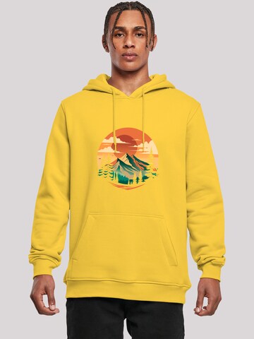 F4NT4STIC Sweatshirt 'Sonnenuntergang Berglandschaft' in Geel: voorkant