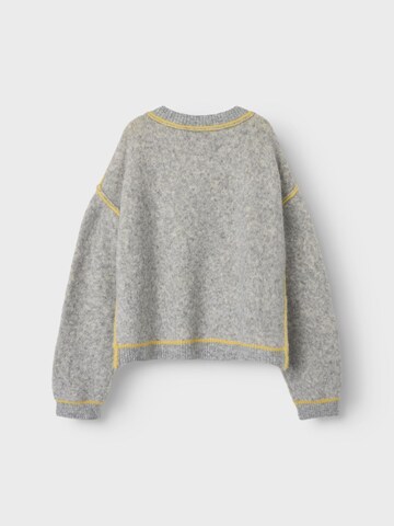 NAME IT Pullover i grå