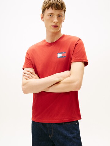 Tommy Jeans T-Shirt 'ESSENTIAL' in Rot: Vorderseite
