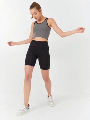 Tommy Life Top 'Crop Top' in Grey: front