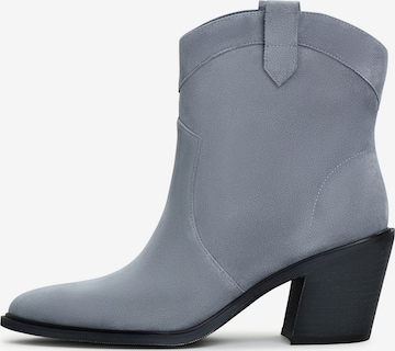 CESARE GASPARI Boots in Grau: Vorderseite