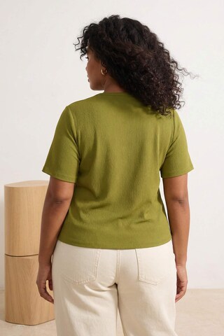 Trendyol Curve Blouse in Green