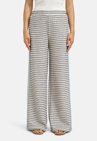 Milano Italy Regular Pants in White: front