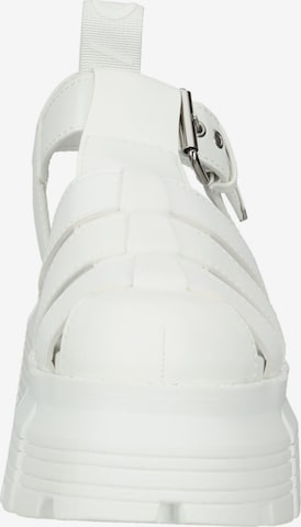 BUFFALO Sandals 'Ava Fisher' in White
