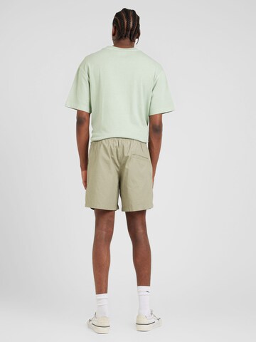 Loosefit Pantaloni 'Zed' di WEEKDAY in verde
