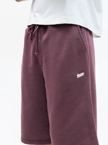 Loosefit Pantalon Pull&Bear en violet