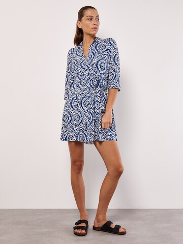 Apricot Blusenkleid in Blau