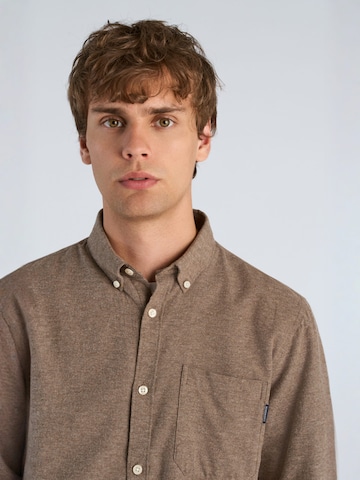 Regular fit Camicia di Lindbergh in marrone