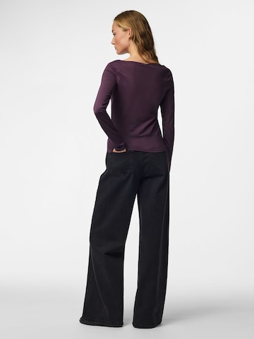 PIECES Top in Lila