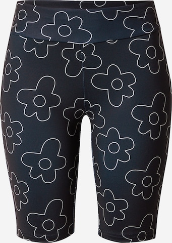 Urban Classics Skinny Leggings in Black: front