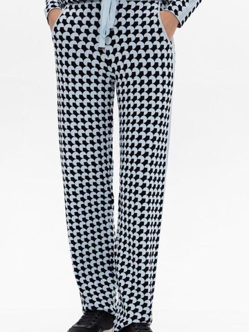 Passioni Slim fit Leggings in Blue: front