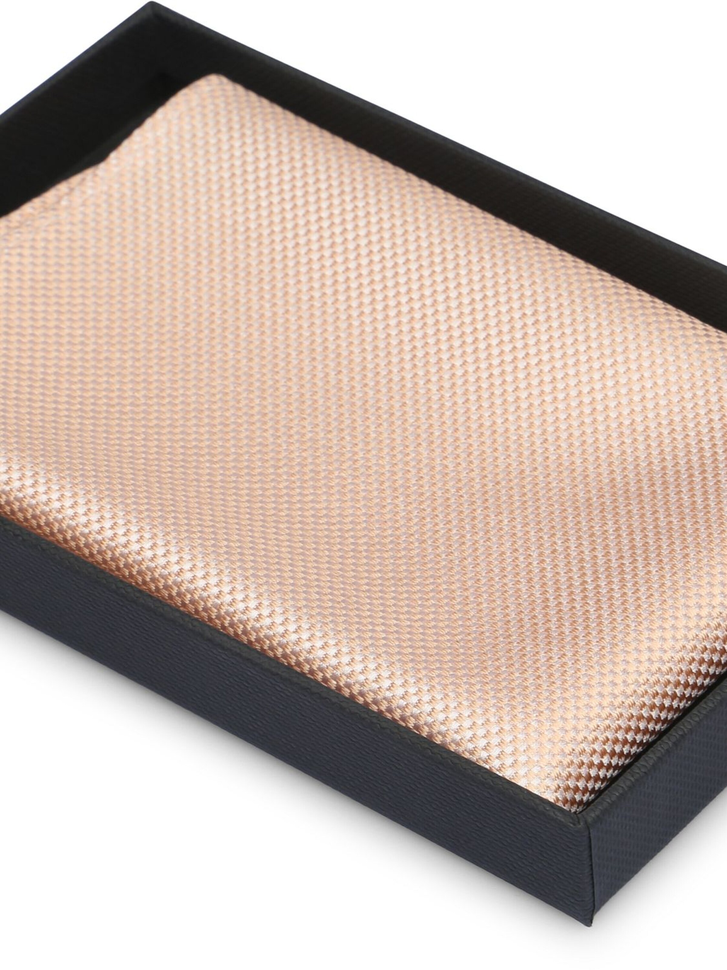 Suitable Pocket Square in Pink