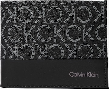 Calvin Klein Kukkaro värissä musta: edessä