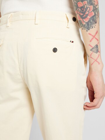 TOMMY HILFIGER Regular Hose 'Denton' in Beige