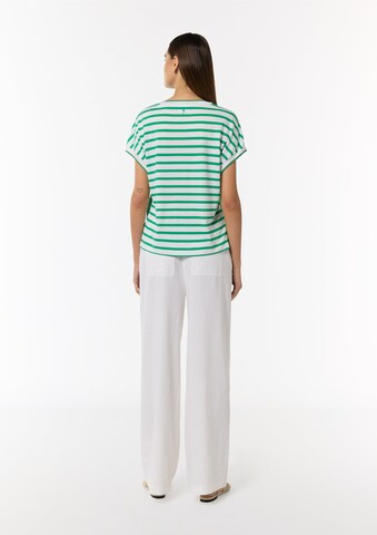 comma casual identity - Camiseta en verde: atrás