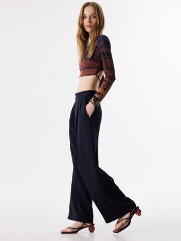 Wide Leg Pantalon à pince Twist en bleu