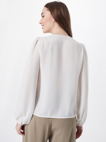 Camicia da donna 'Sonja' di ONLY in bianco