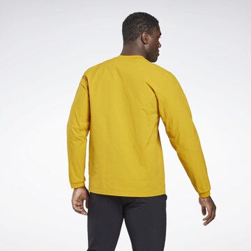 T-Shirt fonctionnel Reebok en jaune