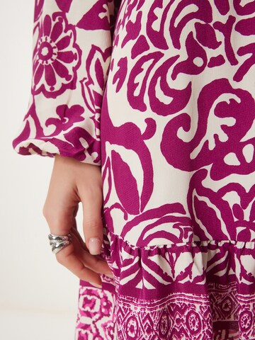 Happiness İstanbul Kleid in Beige