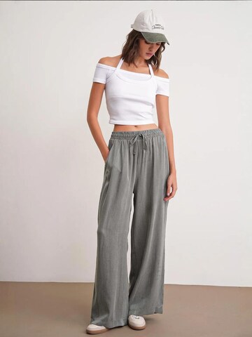 Wide leg Pantaloni di MixRay in verde